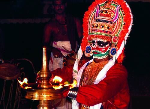 喀拉拉邦的穆迪耶圖儀式劇與舞蹈劇
