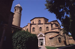 拉韋納的早期基督教建築